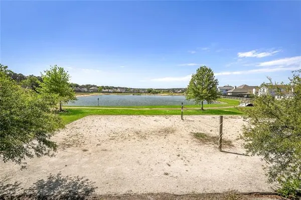 $300,000 | 265 Penn Mill Lakes Boulevard, Covington, LA 70435