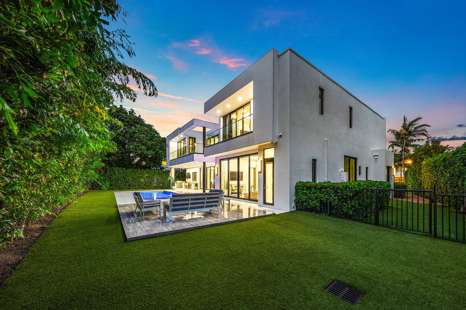 2391 Areca Palm Road Boca Raton, FL 33432 - Photo 70 of 81 2391_Areca_Palm_Road_Dusk_09