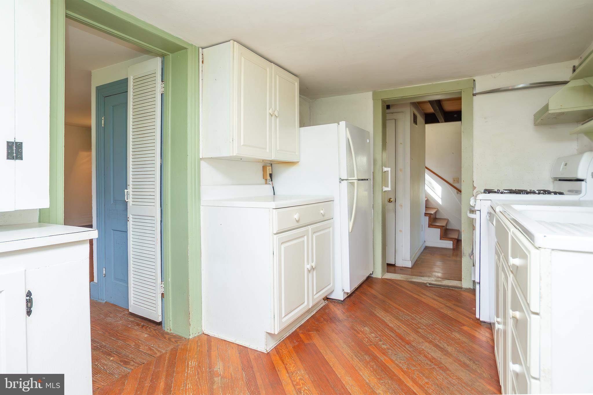 18663 Middletown Road Parkton, MD 21120 - Photo 17 of 72 Kitchen Leading to 2nd Family Room