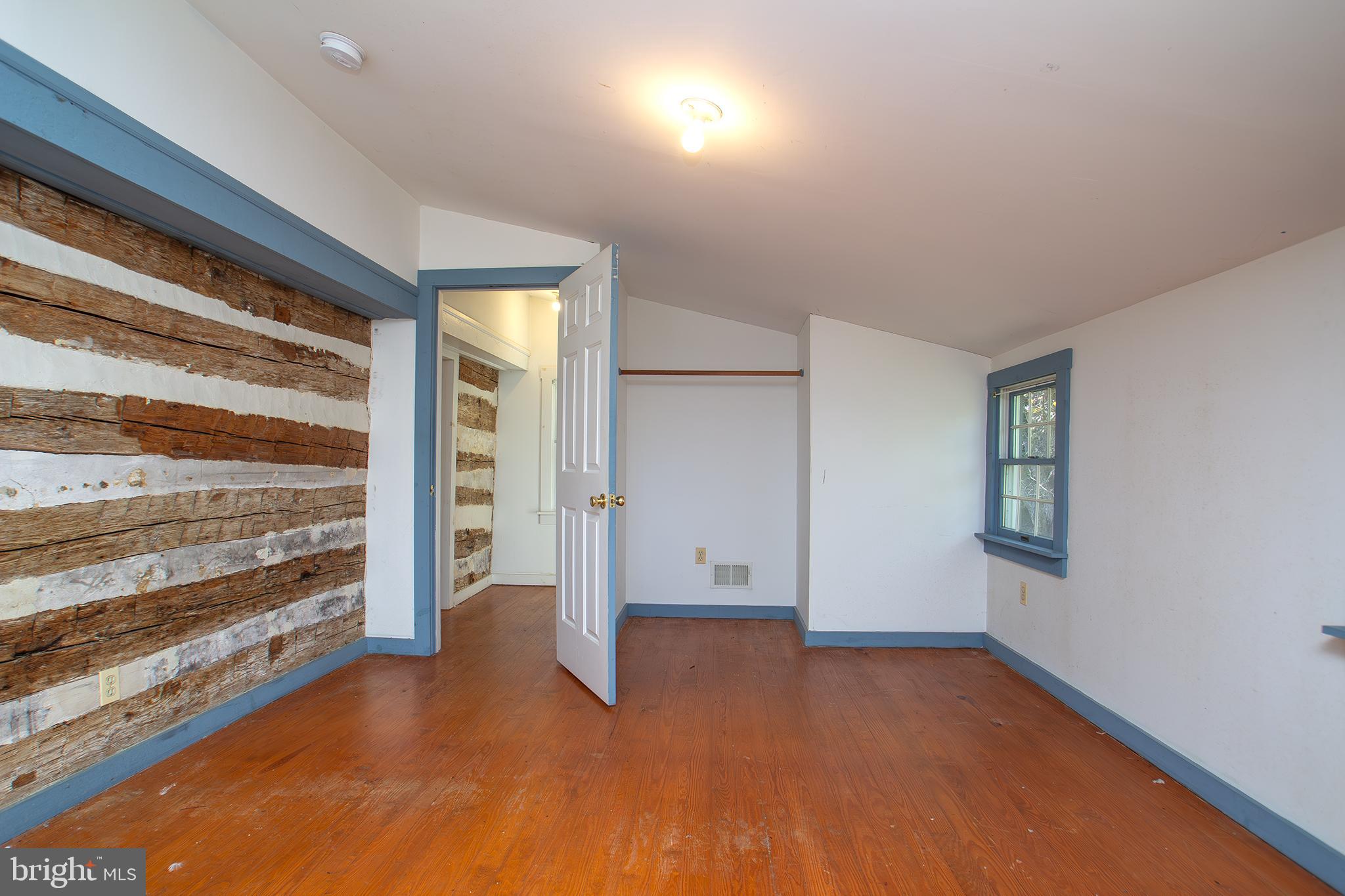 18663 Middletown Road Parkton, MD 21120 - Photo 33 of 72 Bedroom 2 with Exposed log