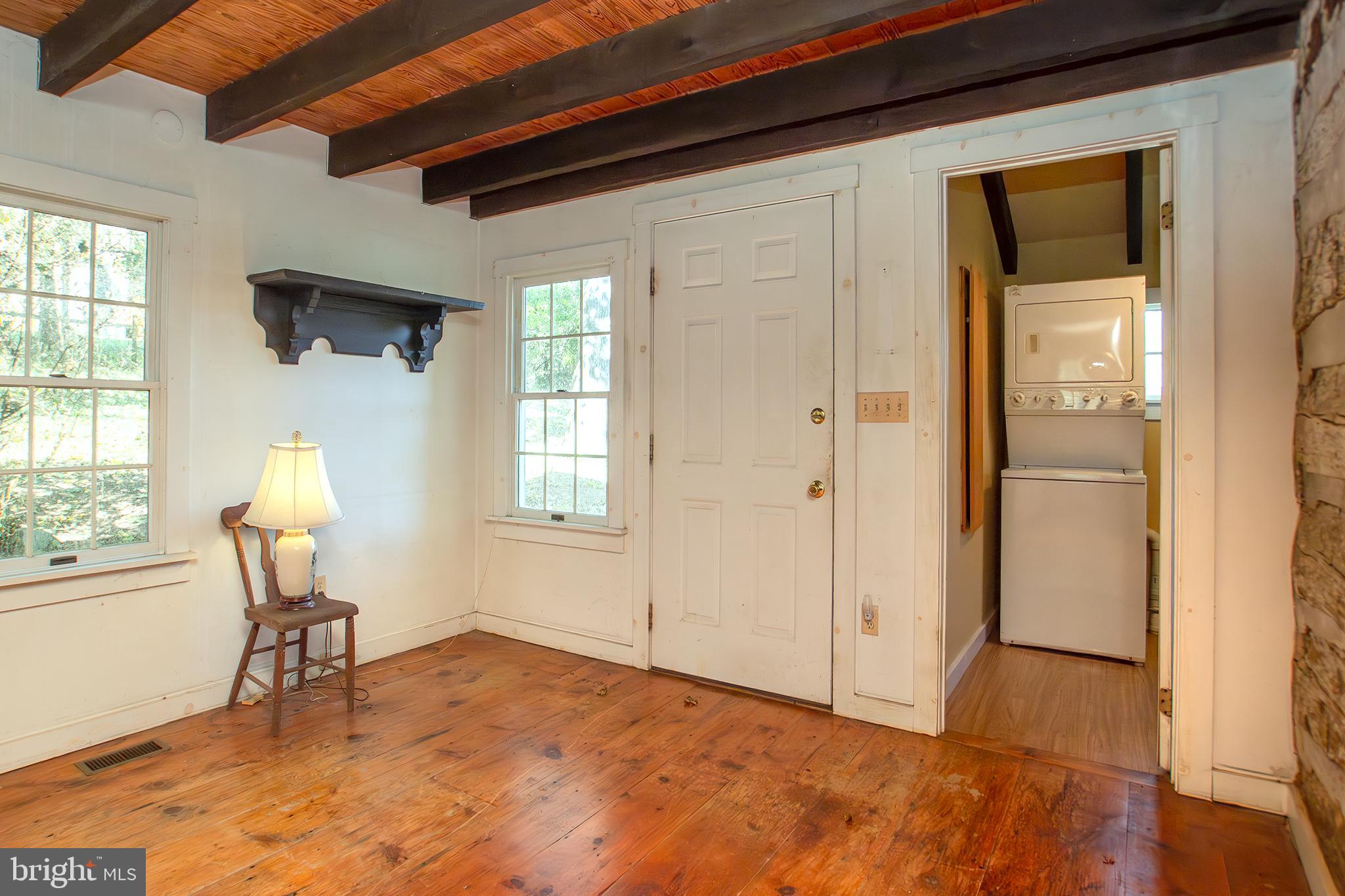 18663 Middletown Road Parkton, MD 21120 - Photo 8 of 72 Main floor Laundry off Living Room