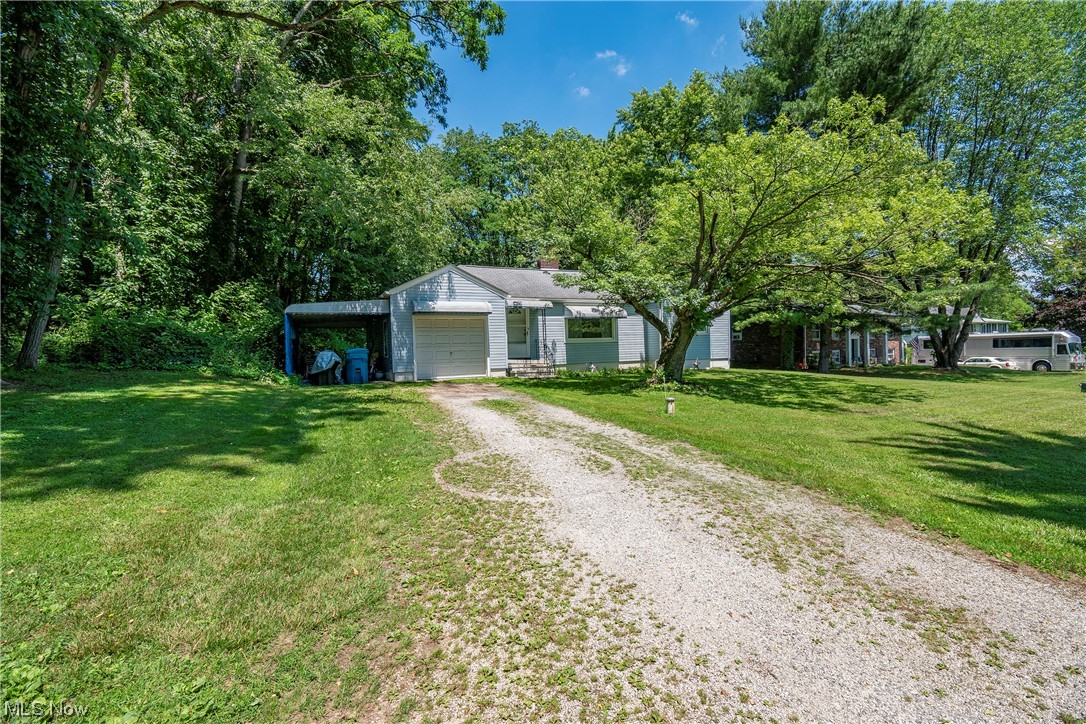 2125 Krumroy Road Akron, OH 44312 - Photo 5 of 22