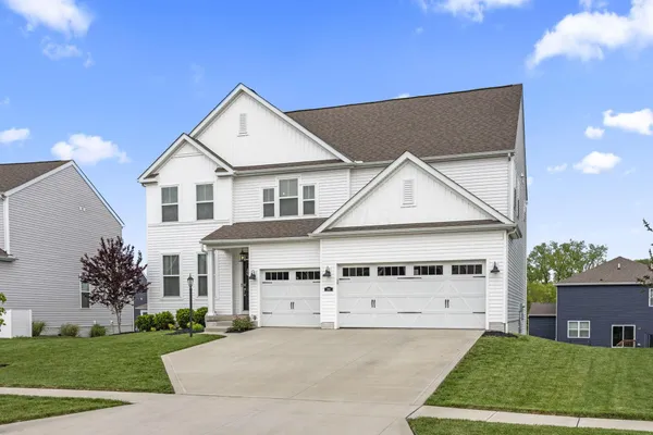 $524,900 | 288 Mahogany Lane, Commercial Point, OH 43146