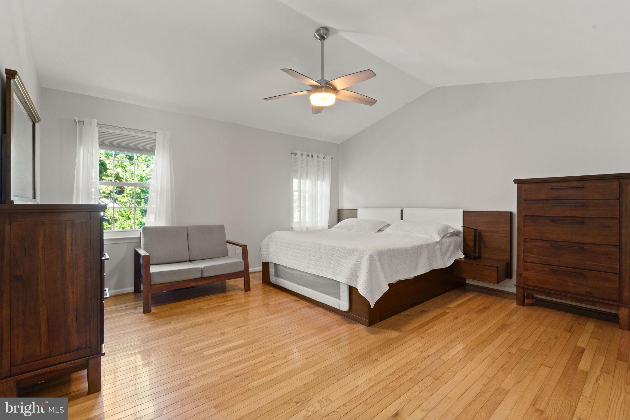 6149 Downs Ridge Court Elkridge, MD 21075 - Photo 14 of 47 Primary Suite