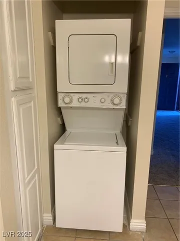 $1,200 | 4050 Pacific Harbors Drive, Unit 231, Las Vegas, NV 89121