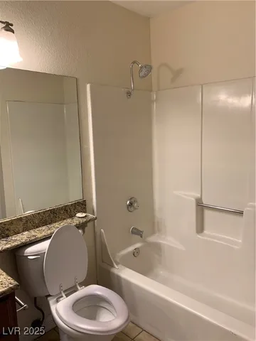 $1,200 | 4050 Pacific Harbors Drive, Unit 231, Las Vegas, NV 89121