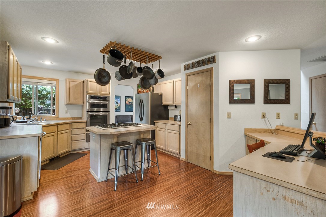 15837 Southeast 156th Street Renton, WA 98058 - Photo 11 of 25 Gallery Image 11