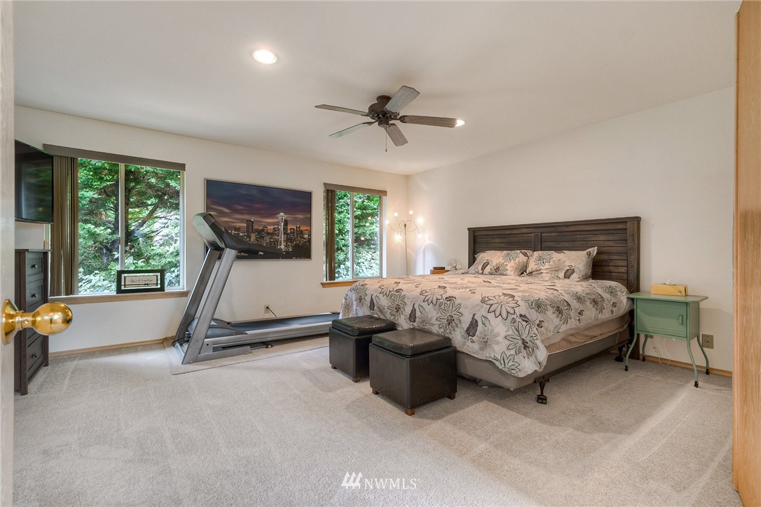 15837 Southeast 156th Street Renton, WA 98058 - Photo 17 of 25 Gallery Image 17