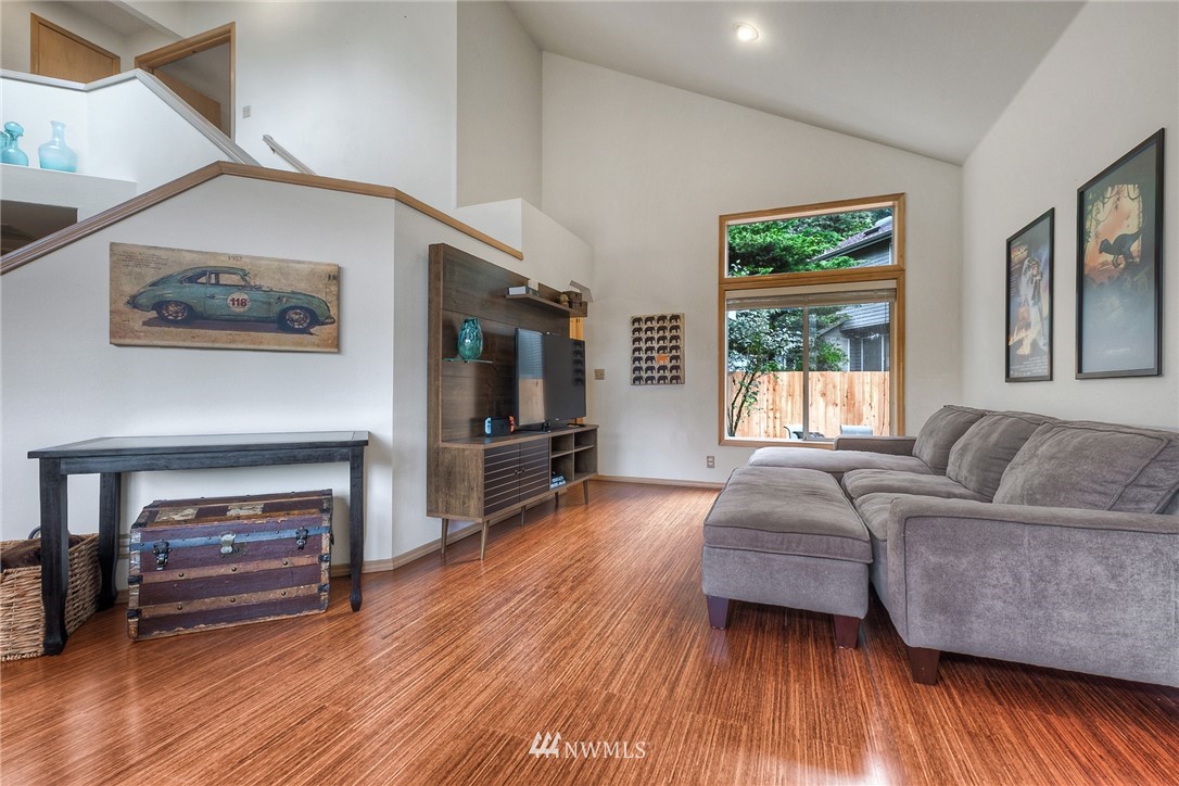 15837 Southeast 156th Street Renton, WA 98058 - Photo 5 of 25 Gallery Image 5
