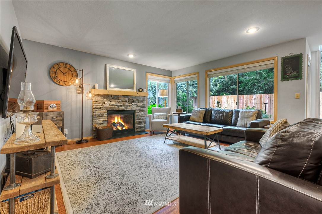 15837 Southeast 156th Street Renton, WA 98058 - Photo 7 of 25 Gallery Image 7