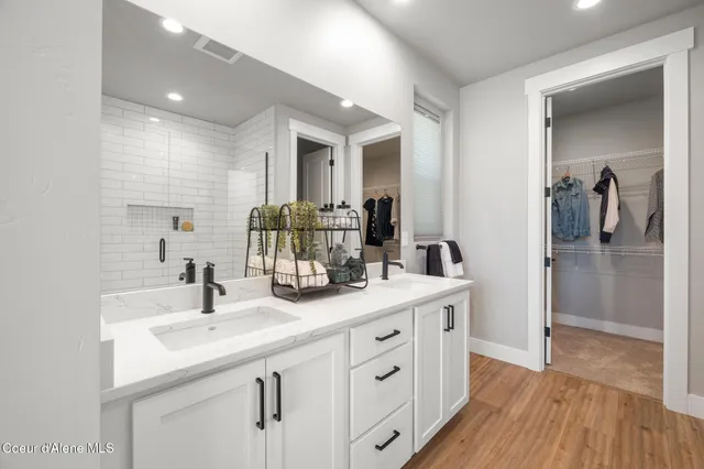 $733,000 | 610 Moscow Street, Sandpoint, ID 83864