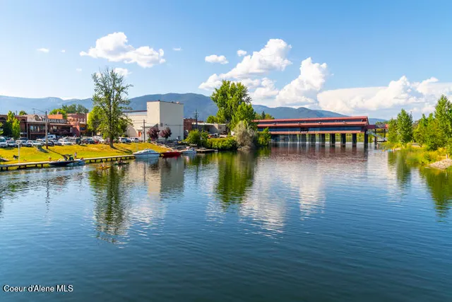 $733,000 | 610 Moscow Street, Sandpoint, ID 83864