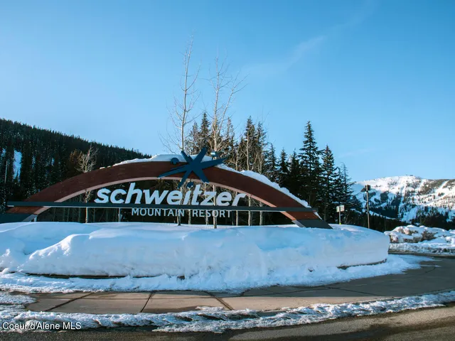 $733,000 | 610 Moscow Street, Sandpoint, ID 83864