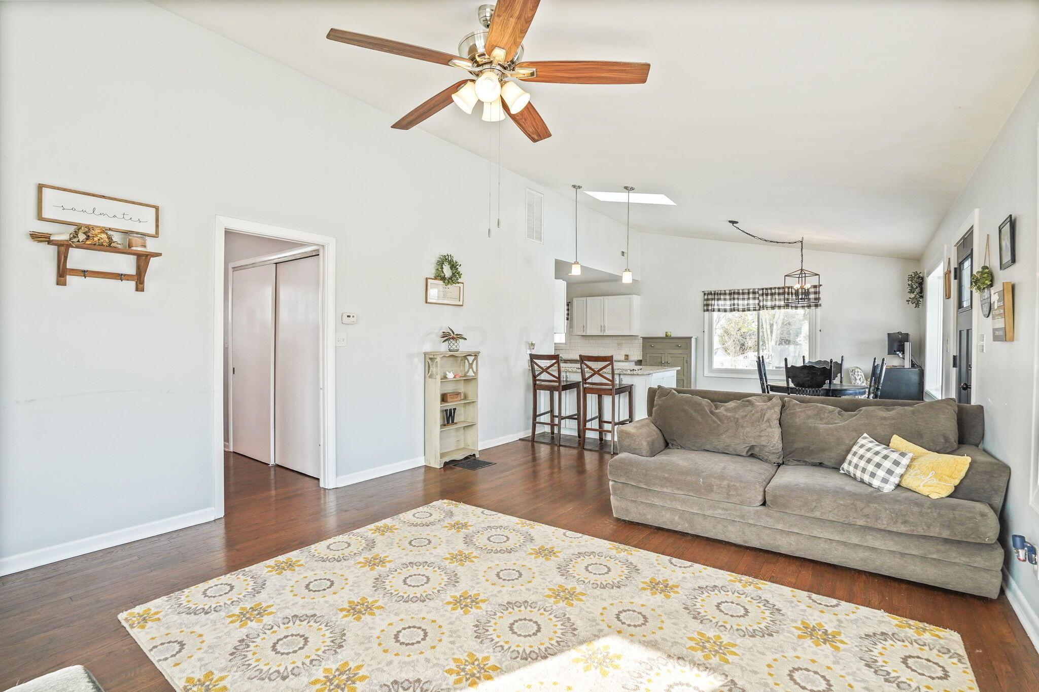 8661 Croton Road Johnstown, OH 43031 - Photo 5 of 23 Owners Suite off of living room