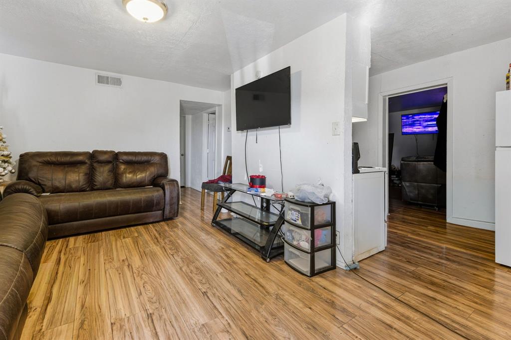 2718 Cleveland Street Dallas, TX 75215 - Photo 19 of 20