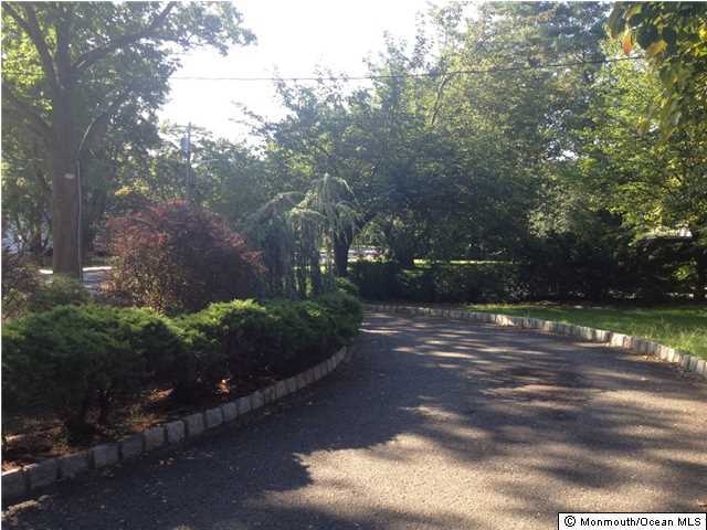 736 Holmdel Road Holmdel, NJ 07733 - Photo 4 of 19 Additional Photo