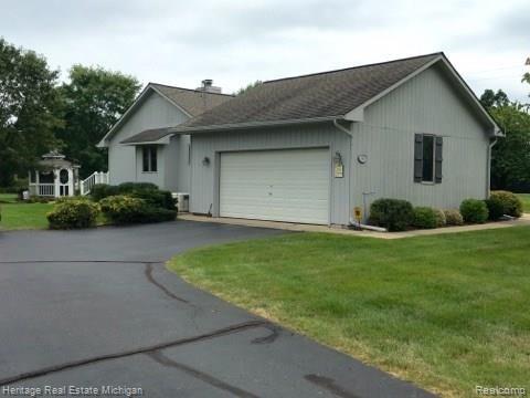 3550 Byron Road Howell, MI 48855 - Photo 8 of 54 7byron.jpg