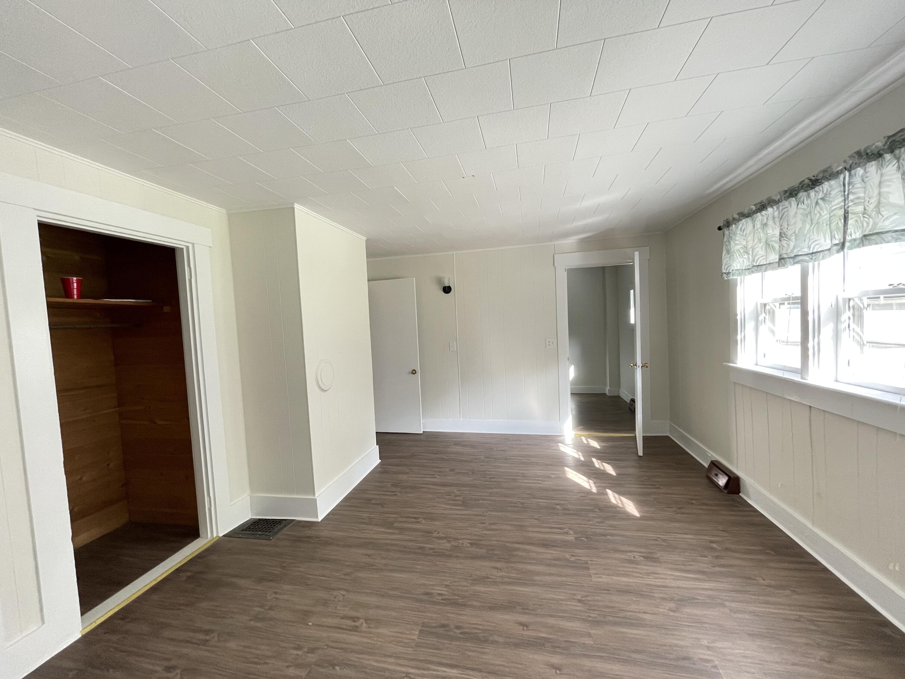 451 Main Street Lincoln, ME 04457 - Photo 18 of 41 43BD69AE-A6F4-4304-B93A-5BE5A6ABBA25