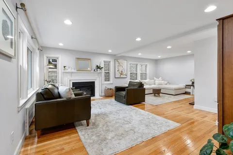 $1,250,000 | 46 Bridge Street, Lexington, MA 02421