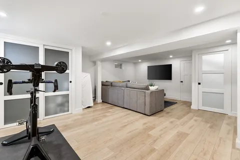 $1,250,000 | 46 Bridge Street, Lexington, MA 02421