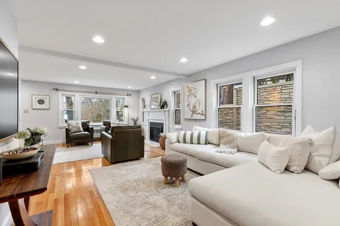 $1,250,000 | 46 Bridge Street, Lexington, MA 02421