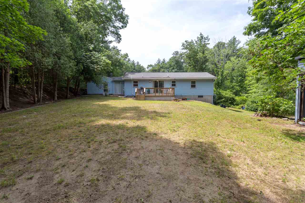 6 Demery Road Hudson, NH 03051 - Photo 3 of 22