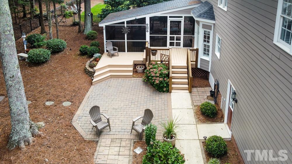 2625 Jasper Lane Raleigh, NC 27613 - Photo 5 of 40 a house view with a garden space