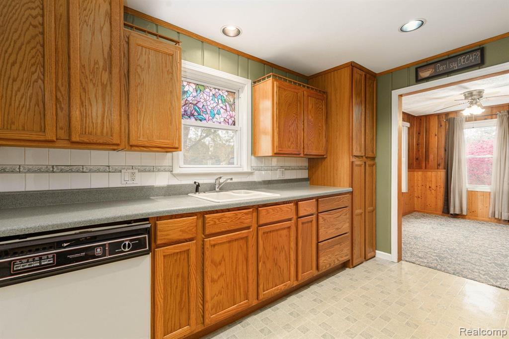 16495 Jennings Road Fenton, MI 48430 - Photo 12 of 26