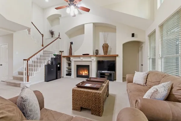 $674,900 | 106 South Longsford Circle, The Woodlands, TX 77382