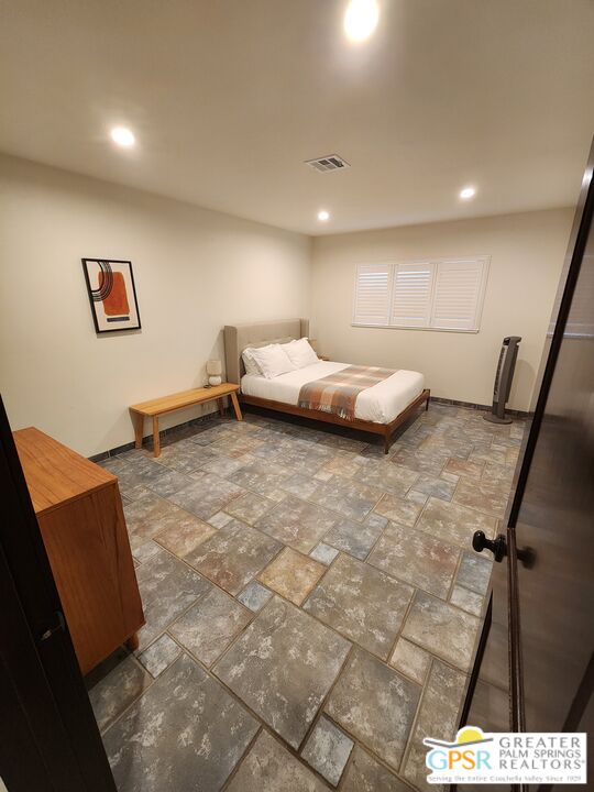 54045 Ridge Road Yucca Valley, CA 92284 - Photo 11 of 45