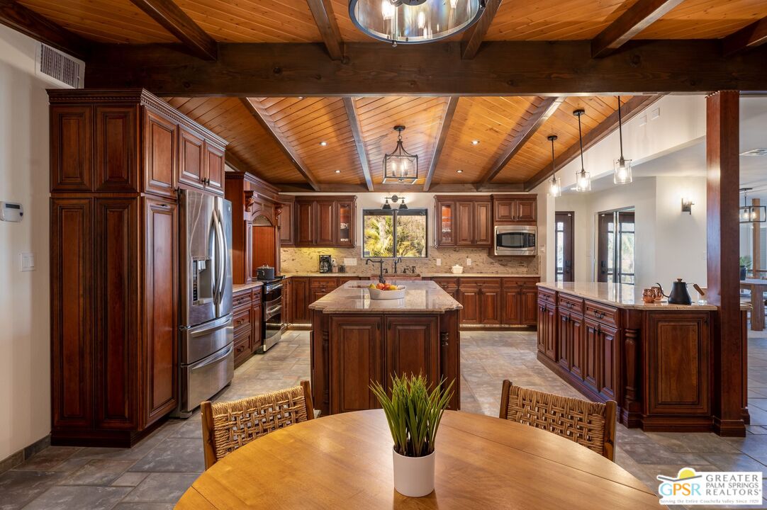 54045 Ridge Road Yucca Valley, CA 92284 - Photo 20 of 45