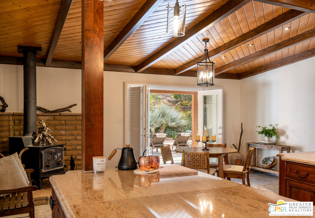 54045 Ridge Road Yucca Valley, CA 92284 - Photo 22 of 45