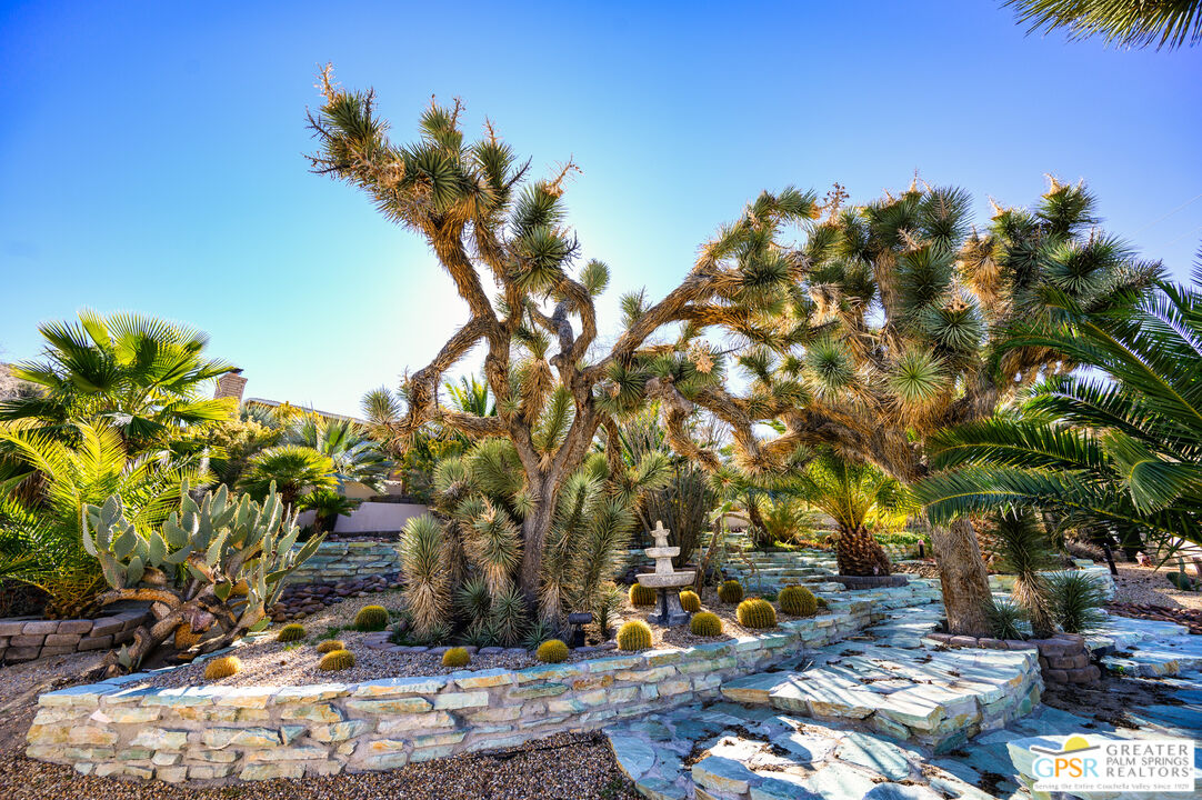 54045 Ridge Road Yucca Valley, CA 92284 - Photo 35 of 45