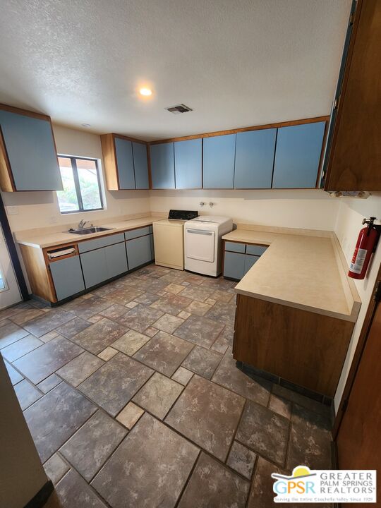 54045 Ridge Road Yucca Valley, CA 92284 - Photo 43 of 46