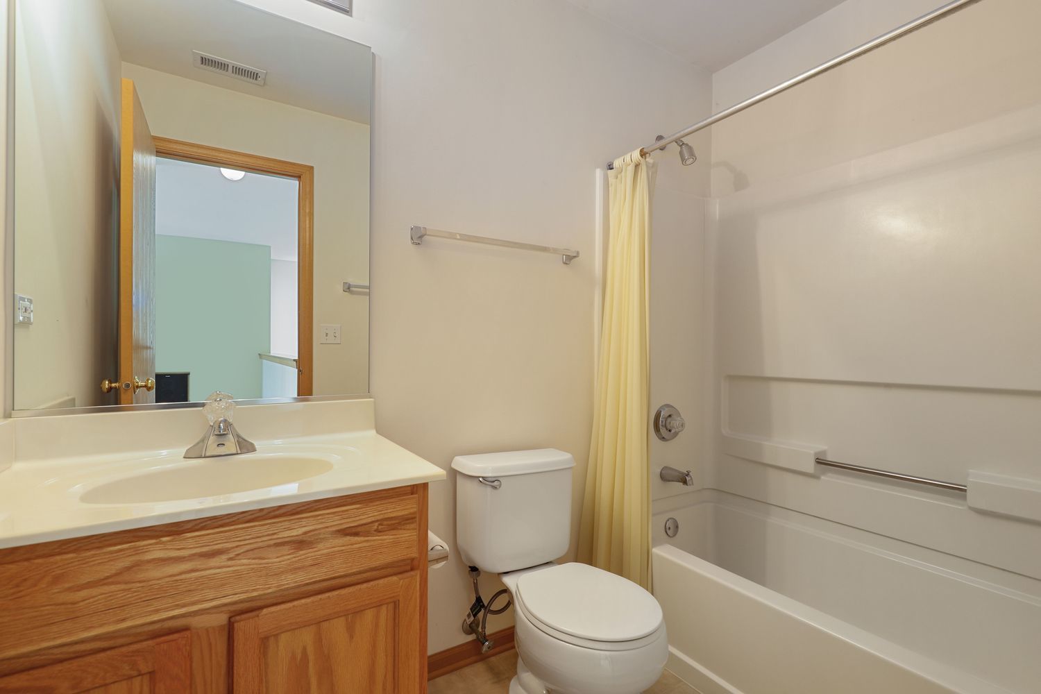 1059 Key Largo Drive Romeoville, IL 60446 - Photo 14 of 17 Gallery Image 14