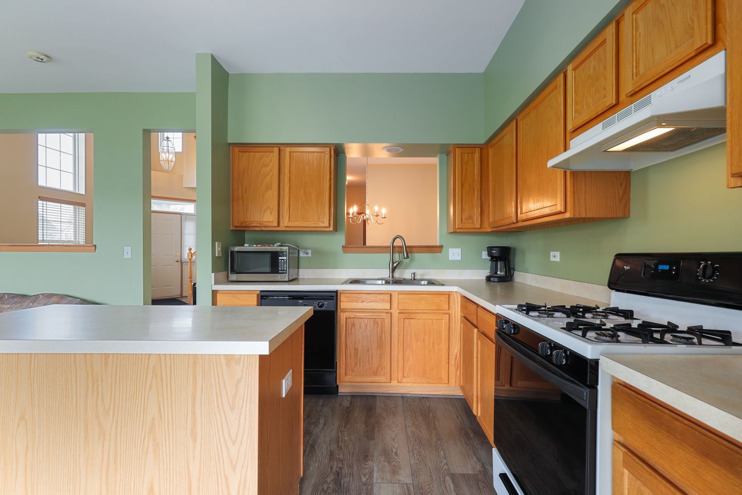 1059 Key Largo Drive Romeoville, IL 60446 - Photo 5 of 17 Gallery Image 5