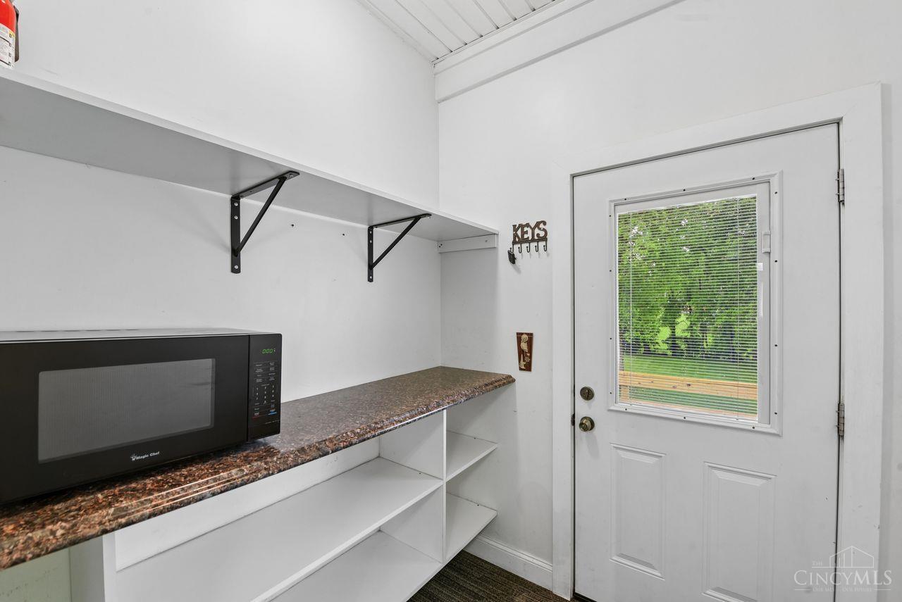 4375 North Bend Road Cincinnati, OH 45211 - Photo 16 of 28