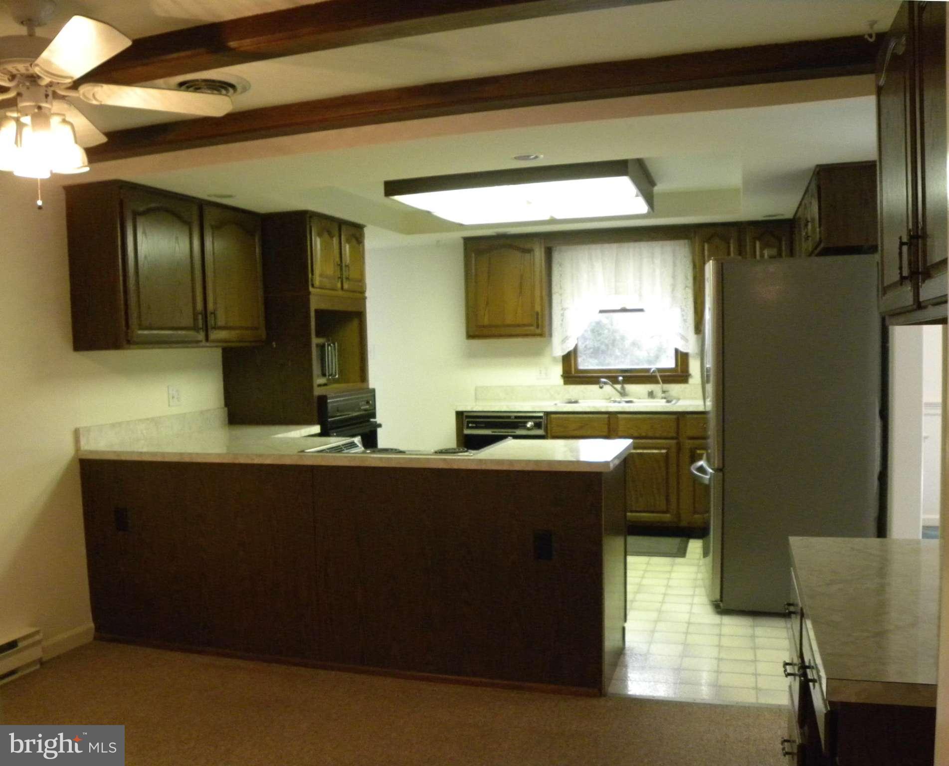 5141 Green Bridge Road Dayton, MD 21036 - Photo 6 of 29 Kitchen- Main Level