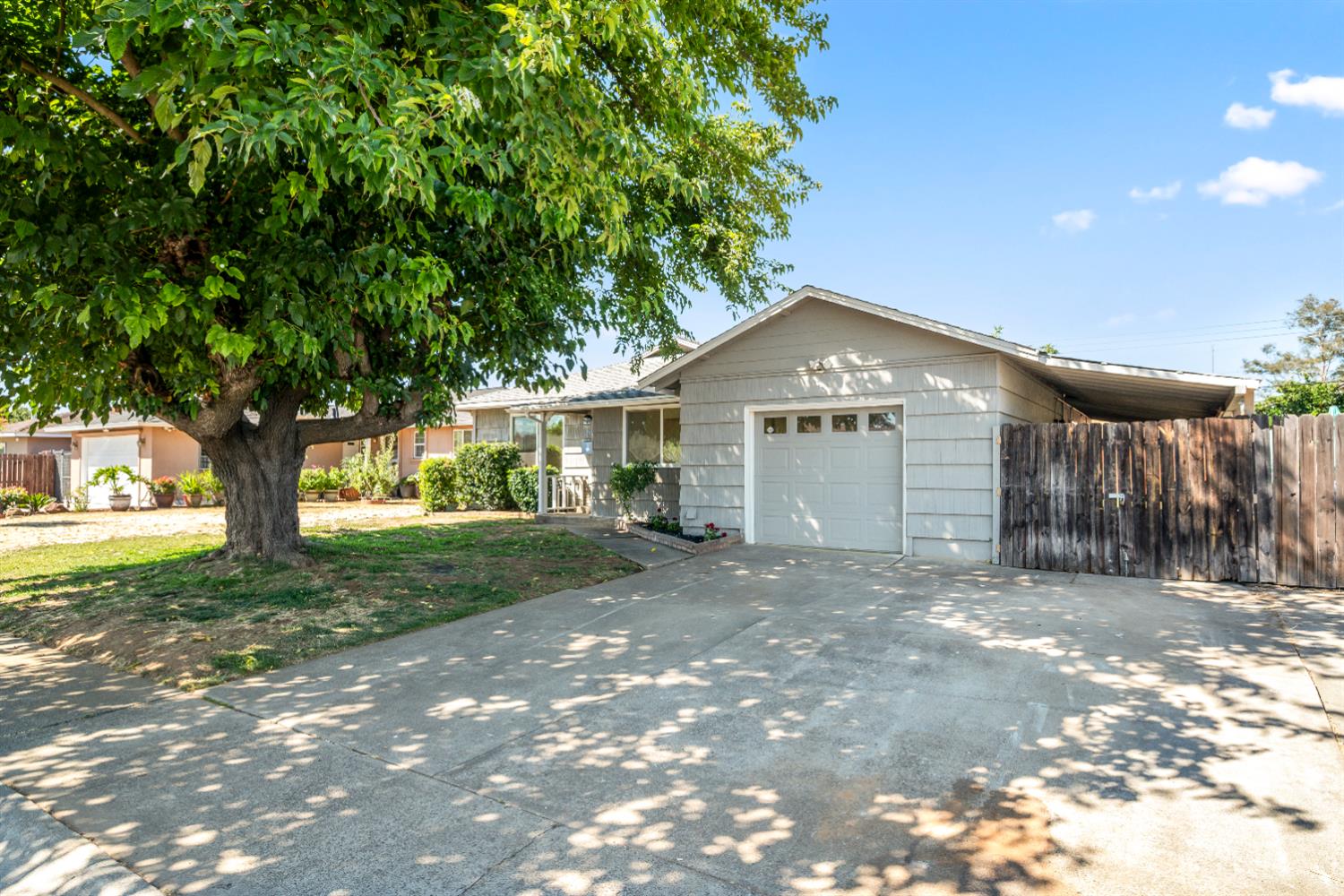 2628 Tronero Way Rancho Cordova, CA 95670 - Photo 28 of 31 a front view of a house with a yard