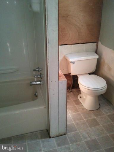 1463 Back Creek Road Gore, VA 22637 - Photo 2 of 30 Bath