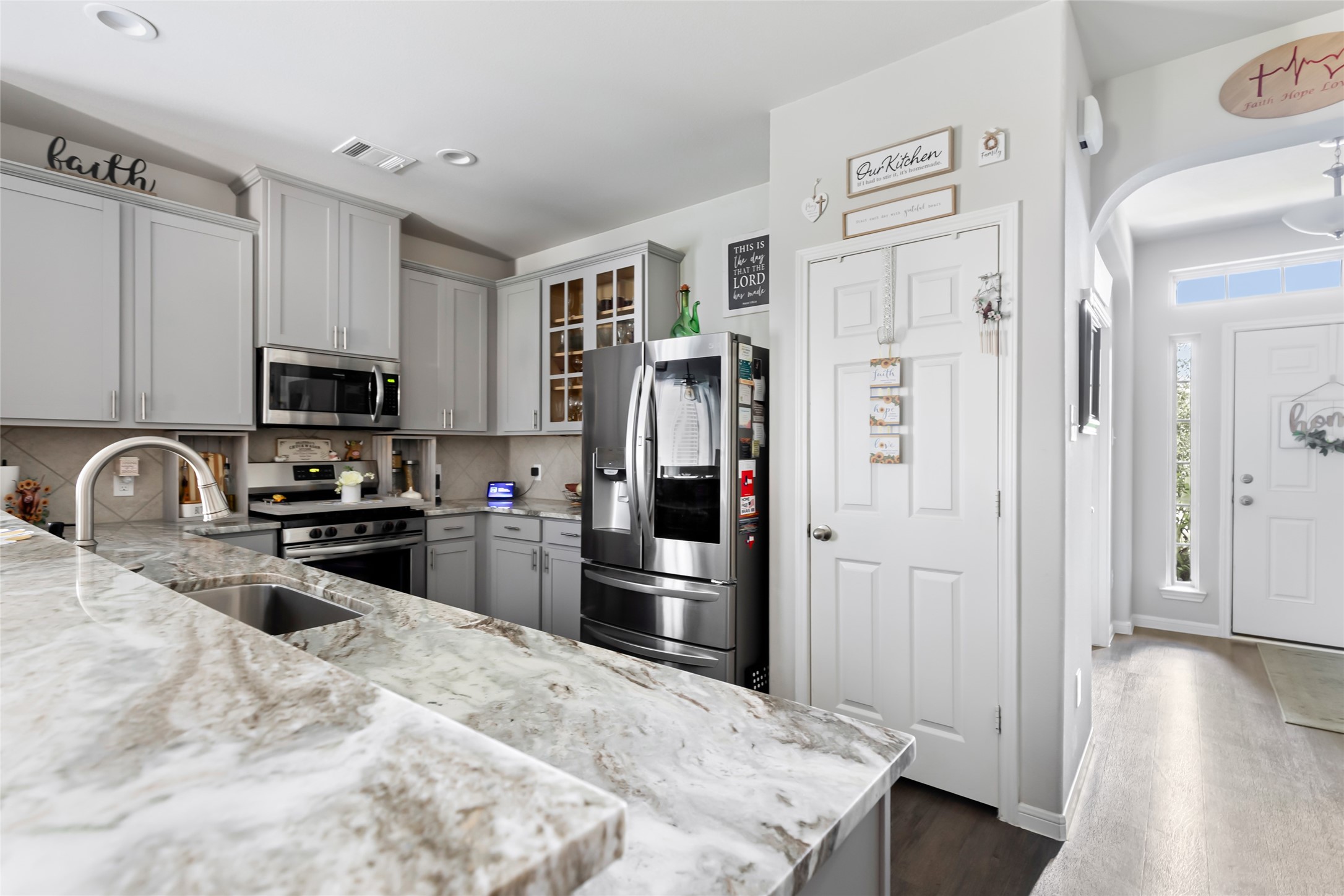 26328 Cooperstown Way Splendora, TX 77372 - Photo 21 of 33 Beautiful Granite Counter tops