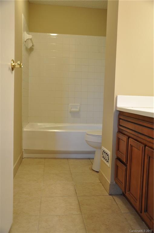 11601 5 Cedars Road Charlotte, NC 28226 - Photo 14 of 24 Gallery Image 14