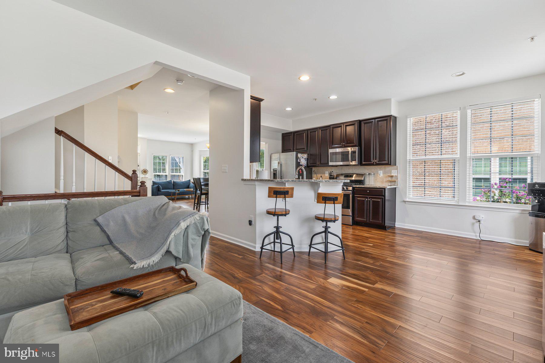 2429 Baileys Pond Road Accokeek, MD 20607 - Photo 12 of 41 Family room