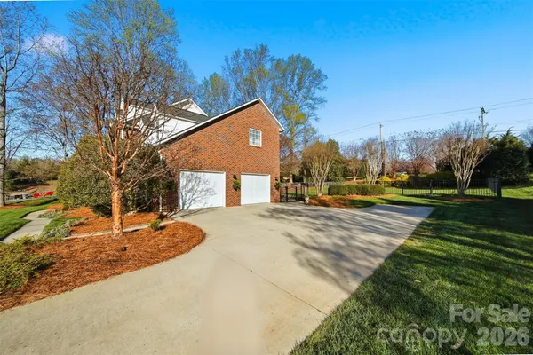 $649,900 | 2716 Charleston Court, Claremont, NC 28610