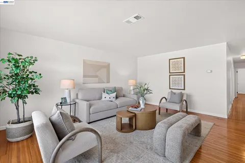 $799,950 | 19131 Waverly Avenue, San Lorenzo, CA 94541
