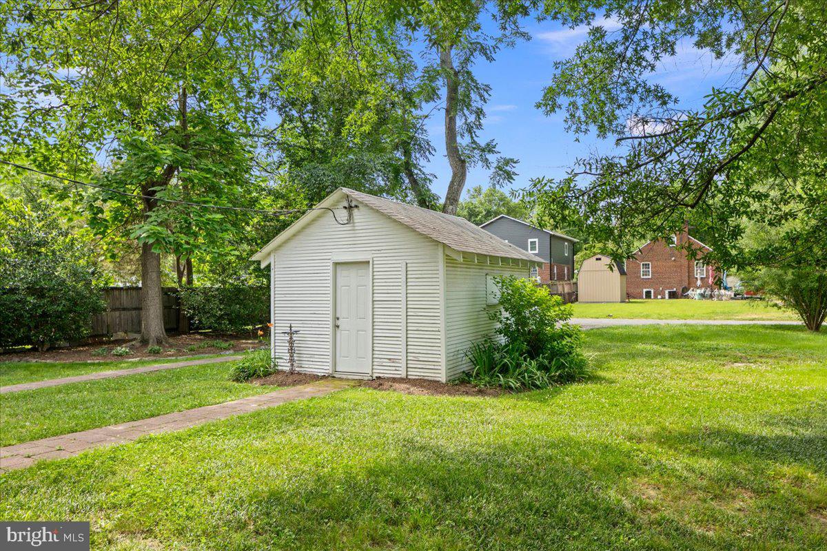 4805 Calvert Road College Park, MD 20740 - Photo 30 of 36