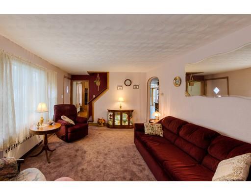 21 Benjamin Road Worcester, MA 01602 - Photo 11 of 35 Gallery Image 11