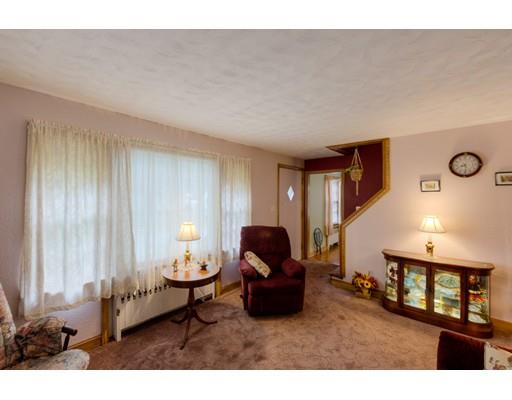 21 Benjamin Road Worcester, MA 01602 - Photo 12 of 35 Gallery Image 12