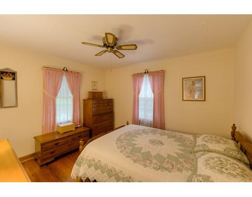 21 Benjamin Road Worcester, MA 01602 - Photo 20 of 35 Gallery Image 20