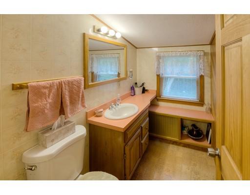 21 Benjamin Road Worcester, MA 01602 - Photo 28 of 35 Gallery Image 28